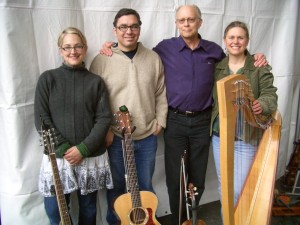Cronan Cronan, with Northwest Scottish Fiddlers Judith and Dale Cummings.